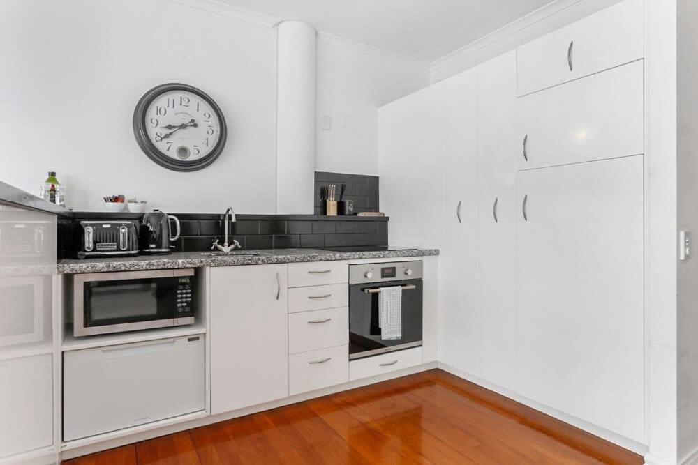 Funky One Bedroom Apartment On Princes Wharf Auckland Esterno foto