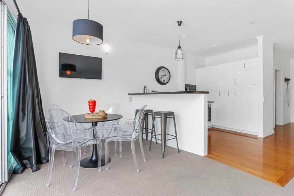 Funky One Bedroom Apartment On Princes Wharf Auckland Esterno foto